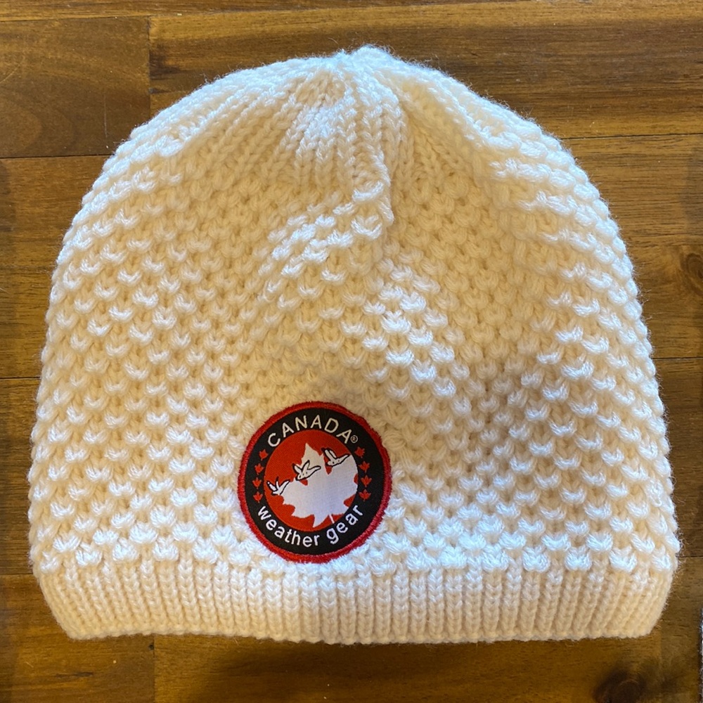 Canada weather gear hat and mittens